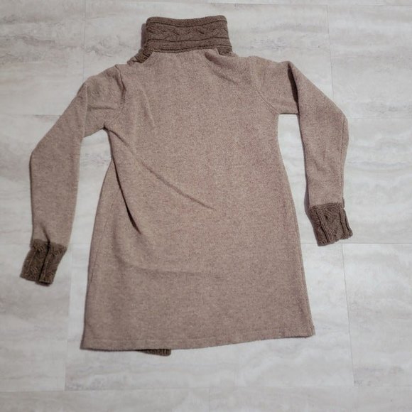 Chiaramente Made In Italy Beige Throw Over Knit Sweater with Buckle Small - Picture 9 of 10